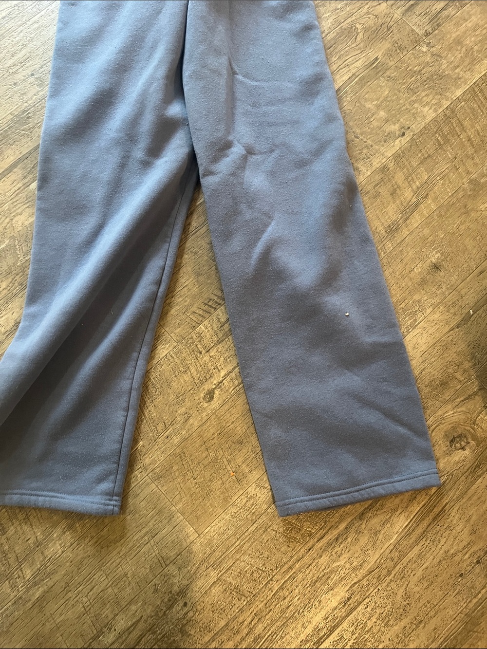 Sweatpants - Picture 5 of 5